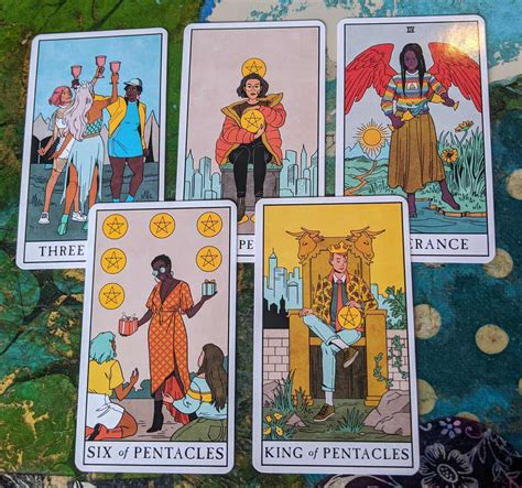 FamiliarWitch Tarot